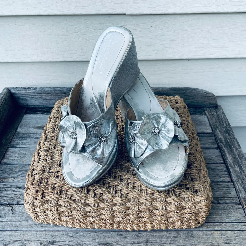 Renzony Sandals